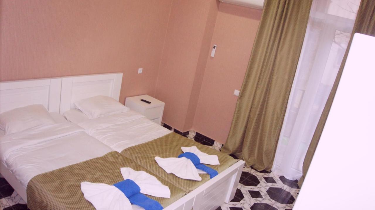 Hotel Elite Lux Tbilisi Esterno foto